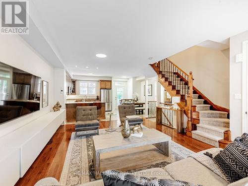 72 - 1701 Finch Avenue, Pickering, ON - Indoor Photo Showing Living Room