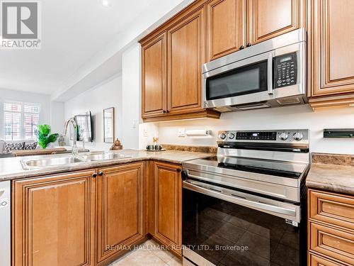 72 - 1701 Finch Avenue, Pickering, ON - Indoor Photo Showing Kitchen With Stainless Steel Kitchen With Double Sink