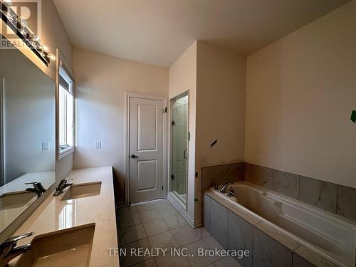 118 Wascana Road, Vaughan, ON - Indoor Photo Showing Bathroom