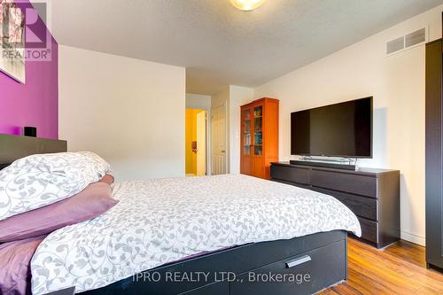 52 - 105 Bard Boulevard, Guelph (Pine Ridge), ON - Indoor Photo Showing Bedroom