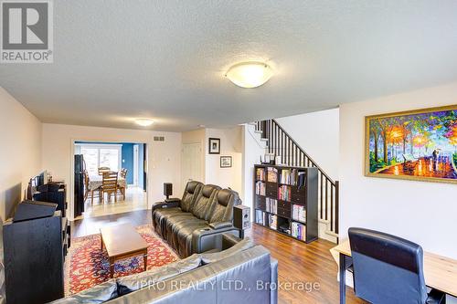 52 - 105 Bard Boulevard, Guelph, ON - Indoor Photo Showing Living Room