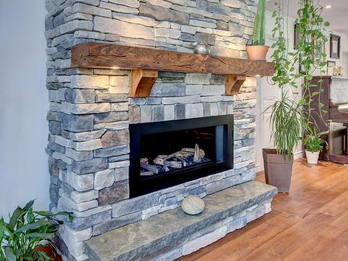 Autre - 2647 Ch. Mcgill, Sainte-Julienne, QC - Indoor Photo Showing Living Room With Fireplace