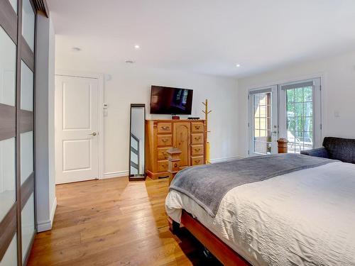 Chambre Ã  coucher principale - 2647 Ch. Mcgill, Sainte-Julienne, QC - Indoor Photo Showing Bedroom