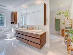 Ensuite bathroom - 