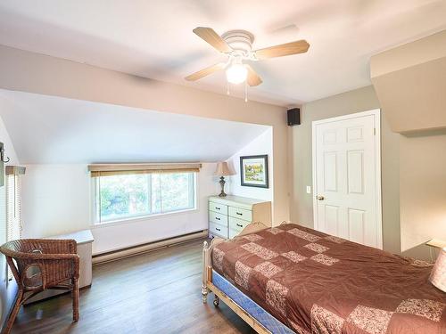 Chambre Ã Â coucher - 734 Ch. Du Lac-Sylvère, Saint-Donat, QC - Indoor Photo Showing Bedroom