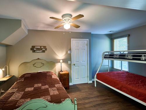 Chambre Ã Â coucher - 734 Ch. Du Lac-Sylvère, Saint-Donat, QC - Indoor Photo Showing Bedroom