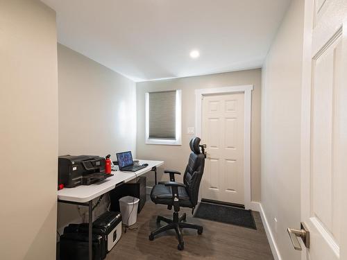 409 Linden Ave, Kamloops, BC - Indoor Photo Showing Office