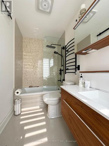 18662 Highway 48, East Gwillimbury, ON - Indoor Photo Showing Bathroom