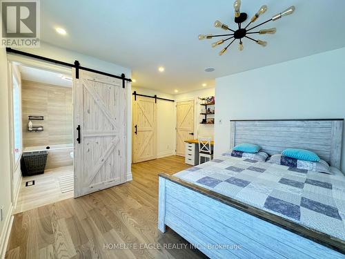 18662 Highway 48, East Gwillimbury, ON - Indoor Photo Showing Bedroom