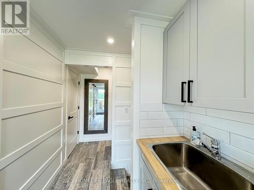 18662 Highway 48, East Gwillimbury, ON - Indoor Photo Showing Kitchen