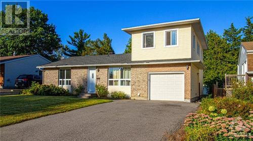 941 Charlton Drive, Ottawa, ON - Outdoor With Facade