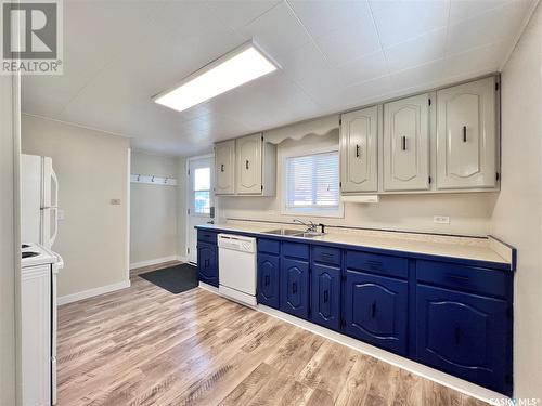 215 Simpson Street, Outlook, SK - Indoor Photo Showing Kitchen With Double Sink