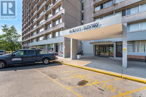 607 - 10 Sunny Glenway, Toronto (Flemingdon Park), ON - Outdoor