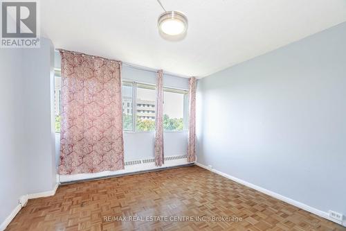 607 - 10 Sunny Glenway, Toronto (Flemingdon Park), ON - Indoor Photo Showing Other Room