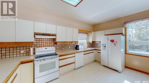 749 Gibson Road, Balgonie, SK - Indoor Photo Showing Kitchen