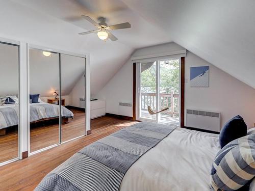 Master bedroom - 99 Ch. La Chanterelle, Saint-Donat, QC - Indoor Photo Showing Bedroom