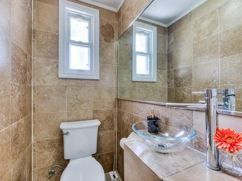 Powder room - 2025 Ch. Kildare, Mont-Royal, QC - Indoor Photo Showing Bathroom