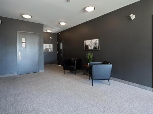 Reception area - 307-959 Rue Jules-Huot, Laval (Chomedey), QC - Indoor Photo Showing Other Room