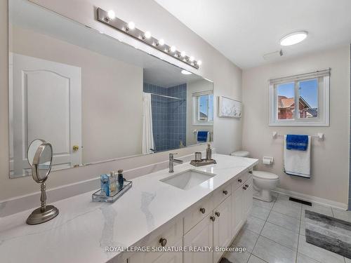 3820 Janice Dr, Mississauga, ON - Indoor Photo Showing Bathroom