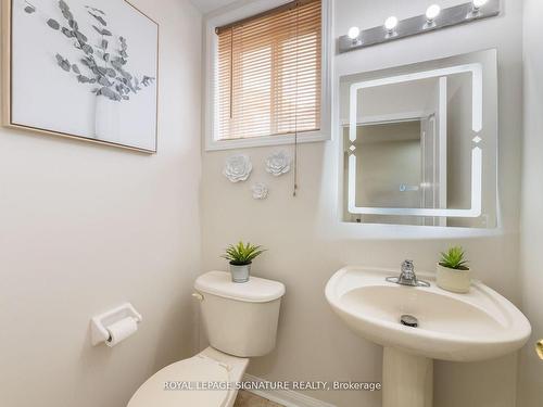 3820 Janice Dr, Mississauga, ON - Indoor Photo Showing Bathroom