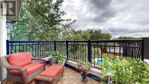 374 Elmwood Avenue, Richmond Hill (Harding), ON - Outdoor With Deck Patio Veranda