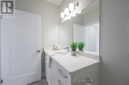 2006 - 505 Talbot Street, London, ON - Indoor Photo Showing Bathroom