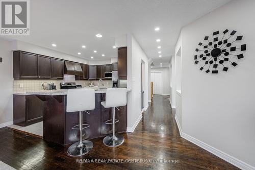 1634 Chelton Place, London, ON - Indoor Photo Showing Kitchen With Upgraded Kitchen