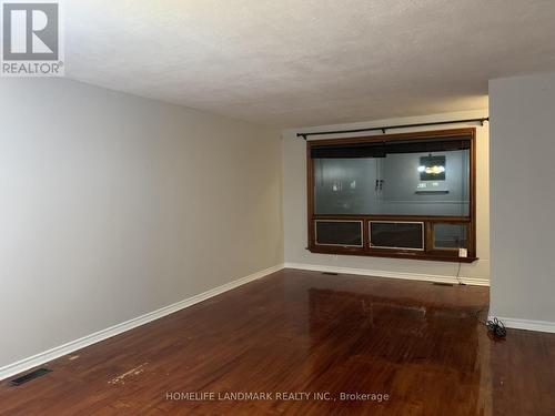 230 Demaine Crescent, Richmond Hill, ON - Indoor Photo Showing Other Room