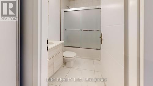 1302 - 60 Frederick Street, Kitchener, ON - Indoor Photo Showing Bathroom