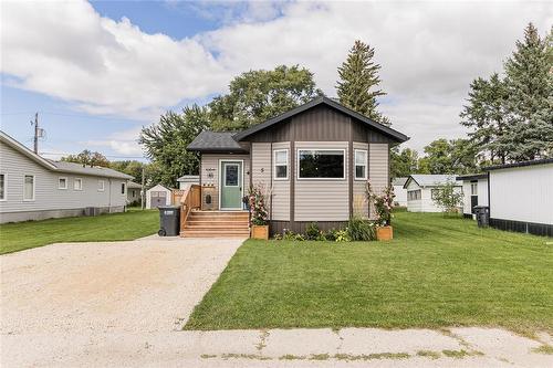 5 Maple Avenue, Carman, MB - Outdoor