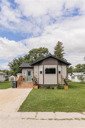 5 Maple Avenue, Carman, MB - Outdoor