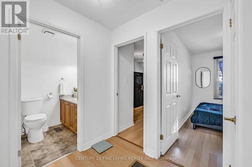 33 Dawson Crescent, Brampton (Brampton North), ON - Indoor Photo Showing Bathroom