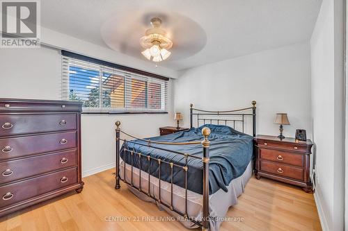 33 Dawson Crescent, Brampton (Brampton North), ON - Indoor Photo Showing Bedroom