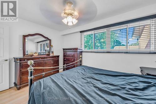 33 Dawson Crescent, Brampton (Brampton North), ON - Indoor Photo Showing Bedroom