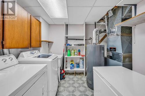 33 Dawson Crescent, Brampton (Brampton North), ON - Indoor Photo Showing Laundry Room