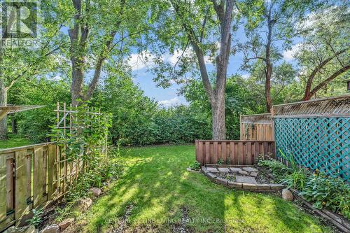 33 Dawson Crescent, Brampton (Brampton North), ON - Outdoor