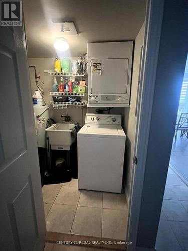 1603 - 67 Caroline Street S, Hamilton, ON - Indoor Photo Showing Laundry Room