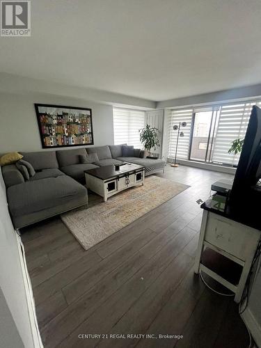 1603 - 67 Caroline Street S, Hamilton, ON - Indoor Photo Showing Living Room