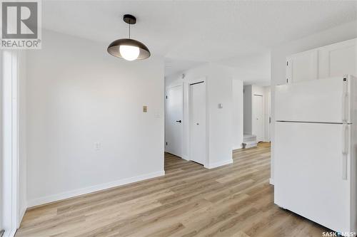 351/353 Russell Road, Saskatoon, SK - Indoor Photo Showing Kitchen