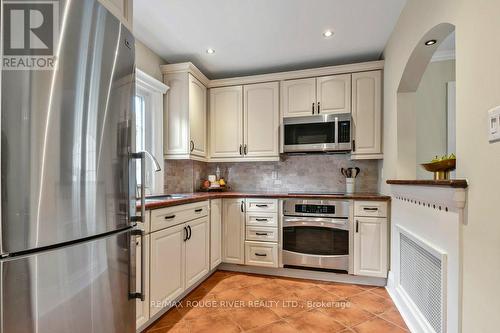 62 Bowie Avenue, Toronto (Briar Hill-Belgravia), ON - Indoor Photo Showing Kitchen