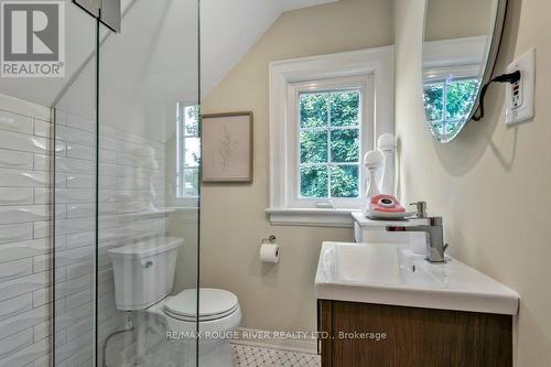 62 Bowie Avenue, Toronto (Briar Hill-Belgravia), ON - Indoor Photo Showing Bathroom