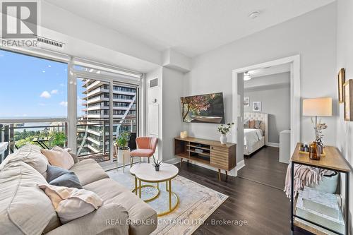 1611 - 33 Shore Breeze Drive, Toronto (Mimico), ON - Indoor Photo Showing Living Room