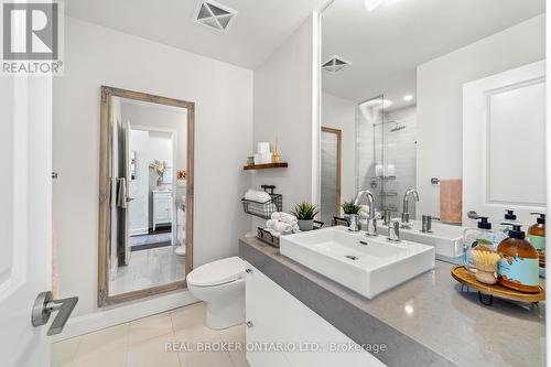 1611 - 33 Shore Breeze Drive, Toronto (Mimico), ON - Indoor Photo Showing Bathroom