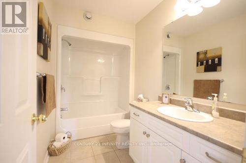 497 Fiddle Park Lane, Shelburne, ON - Indoor Photo Showing Bathroom