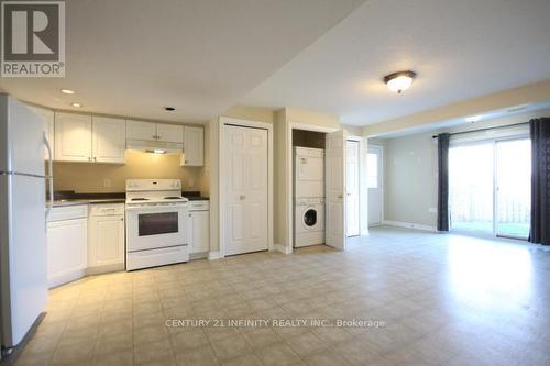 497 Fiddle Park Lane, Shelburne, ON - Indoor Photo Showing Kitchen