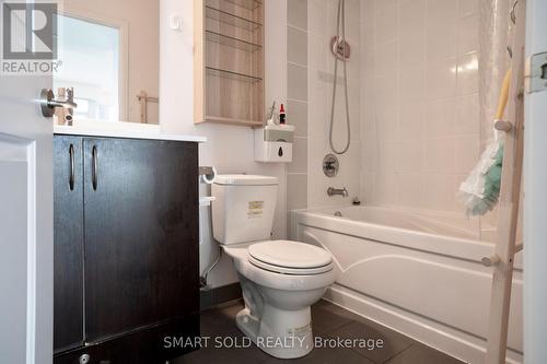 Lph 203 - 5162 Yonge Street, Toronto, ON - Indoor Photo Showing Bathroom