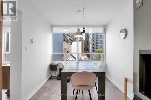 514 - 30 Greenfield Avenue, Toronto (Willowdale East), ON - Indoor Photo Showing Dining Room