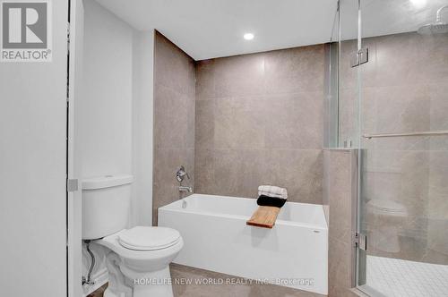 514 - 30 Greenfield Avenue, Toronto, ON - Indoor Photo Showing Bathroom