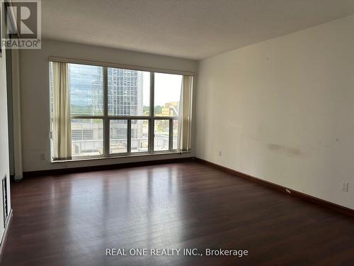 705 - 18 Hollywood Avenue, Toronto, ON - Indoor Photo Showing Other Room