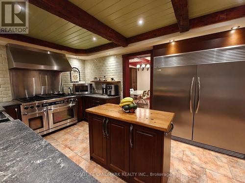 3485 Kelso Crescent, Mississauga (Erin Mills), ON - Indoor Photo Showing Kitchen